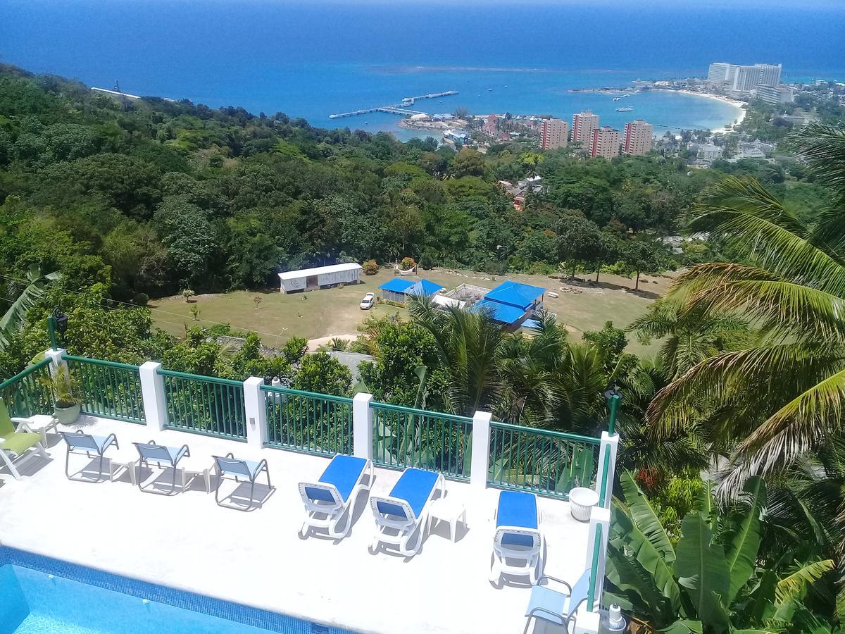 Pink Rock Inn Bed And Breakfast Ocho Rios Dış mekan fotoğraf